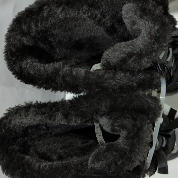 Brand new with Tag Holly UGGs inspired  Black 7 - Picture 5 of 9